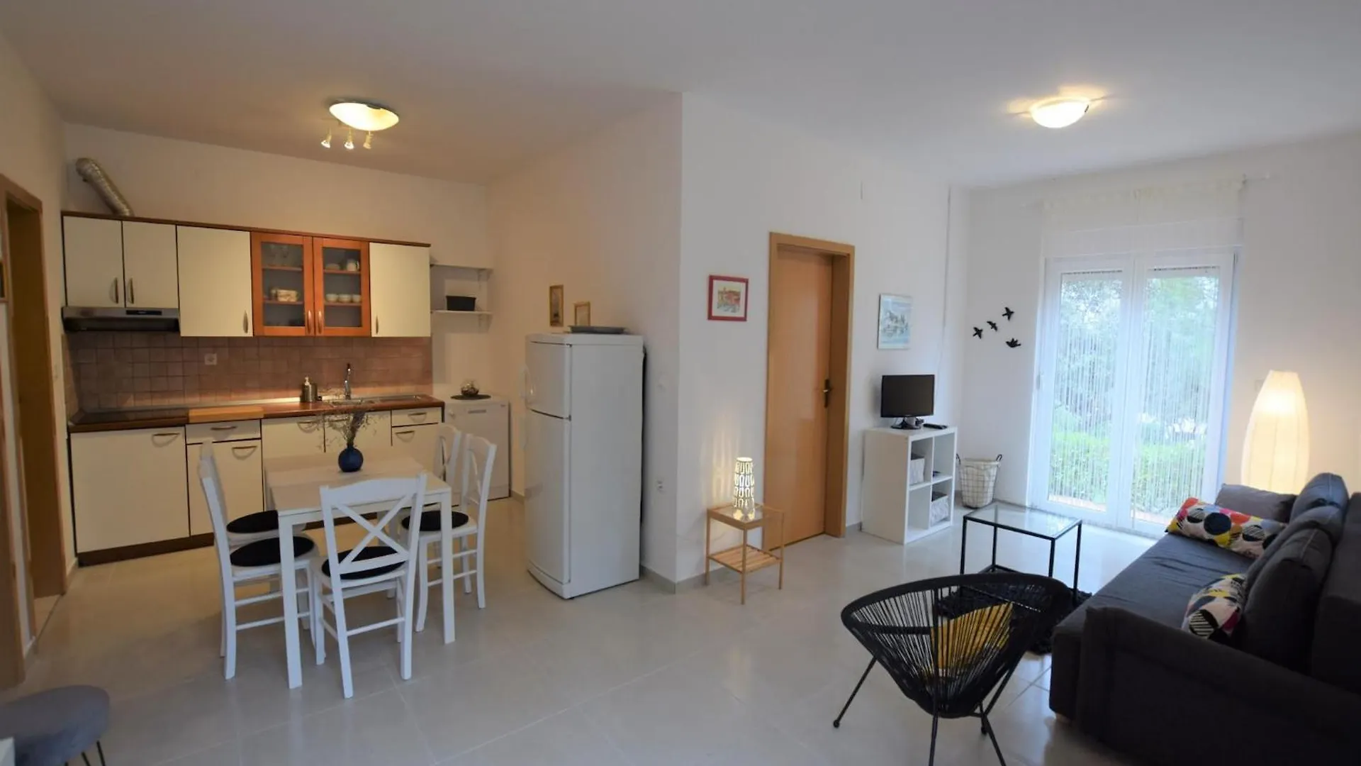 Quaint Holiday Home In Mandre With Private Garden 0*,