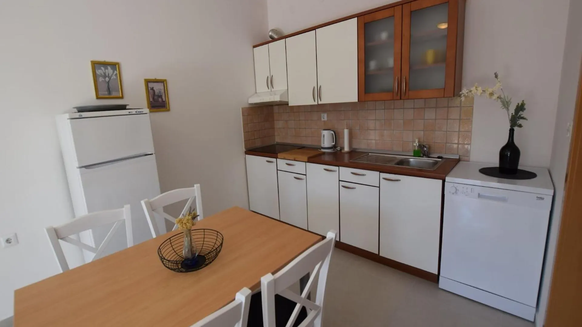 Quaint Holiday Home In Mandre With Private Garden Kroatien