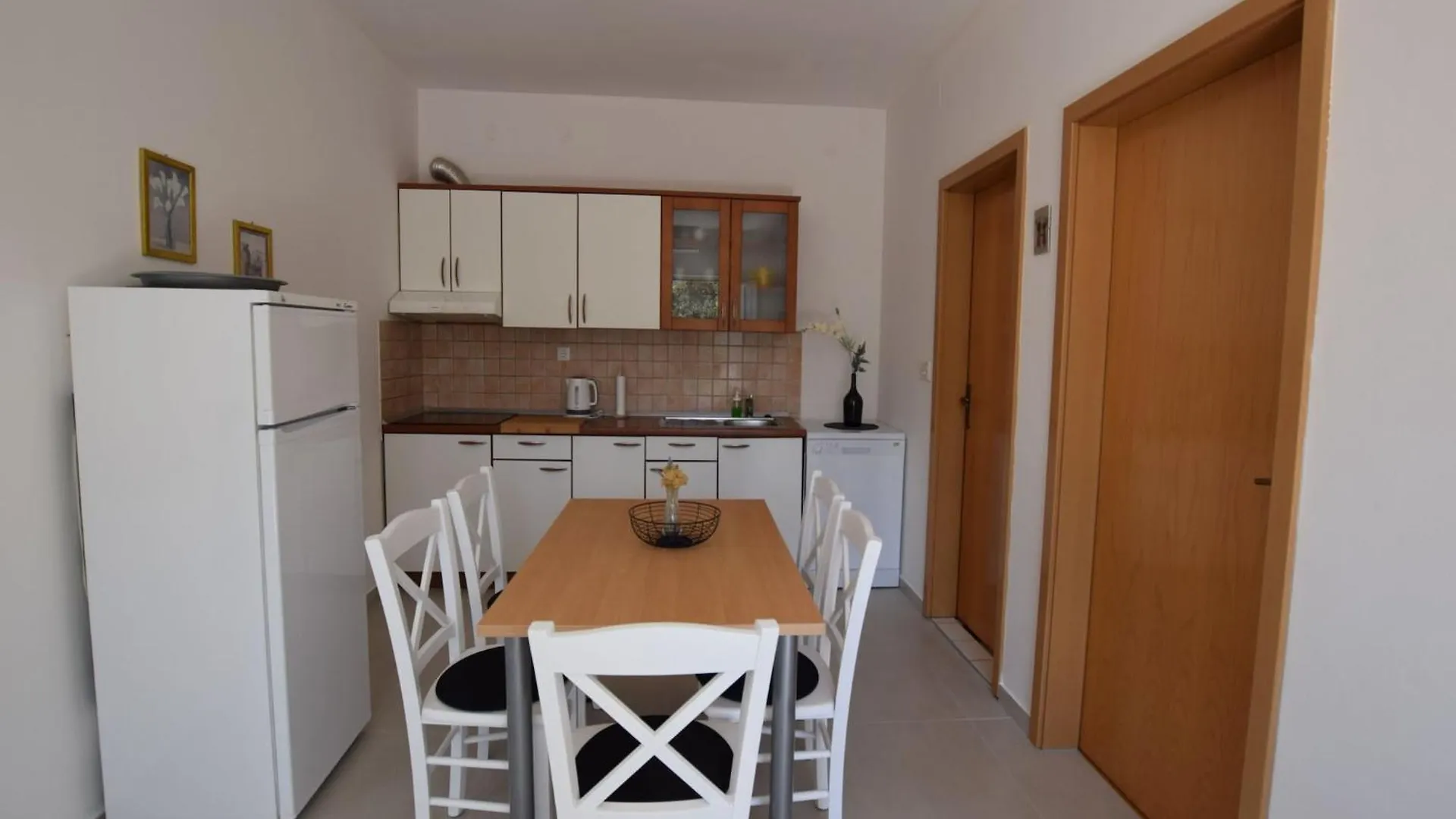 Quaint Holiday Home In Mandre With Private Garden