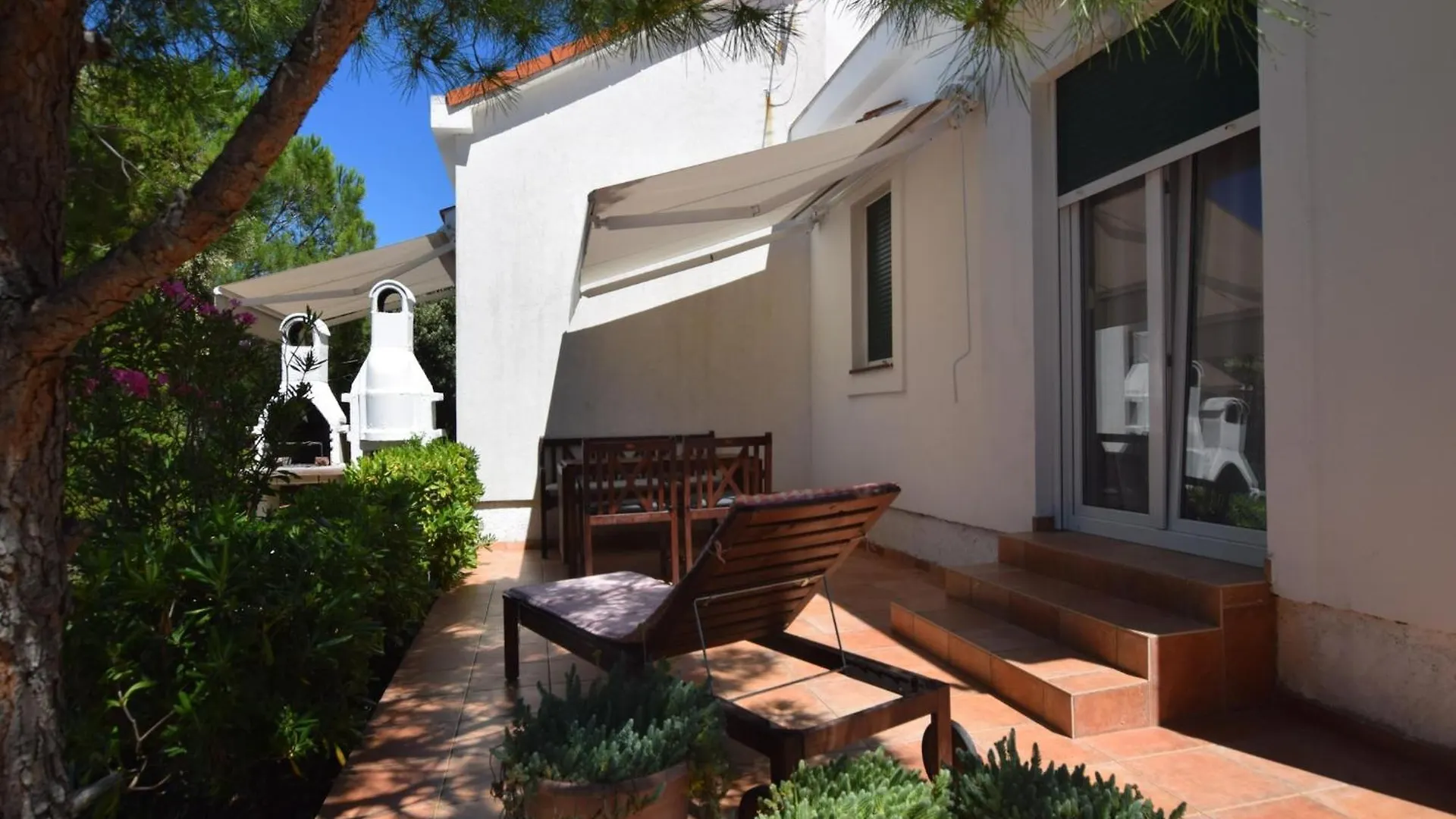 Quaint Holiday Home In Mandre With Private Garden